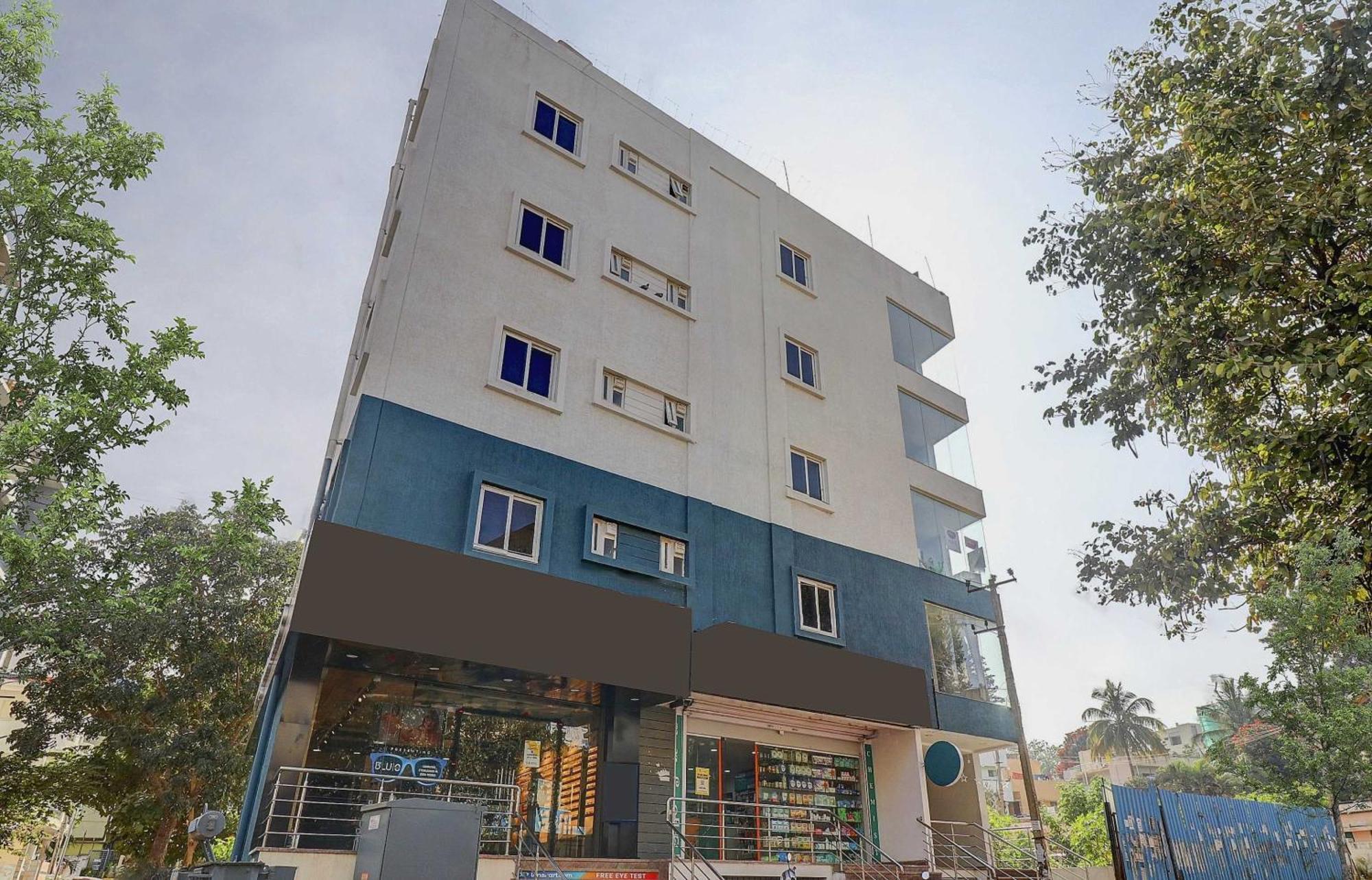 Silver Suites Bangalore Bagian luar foto