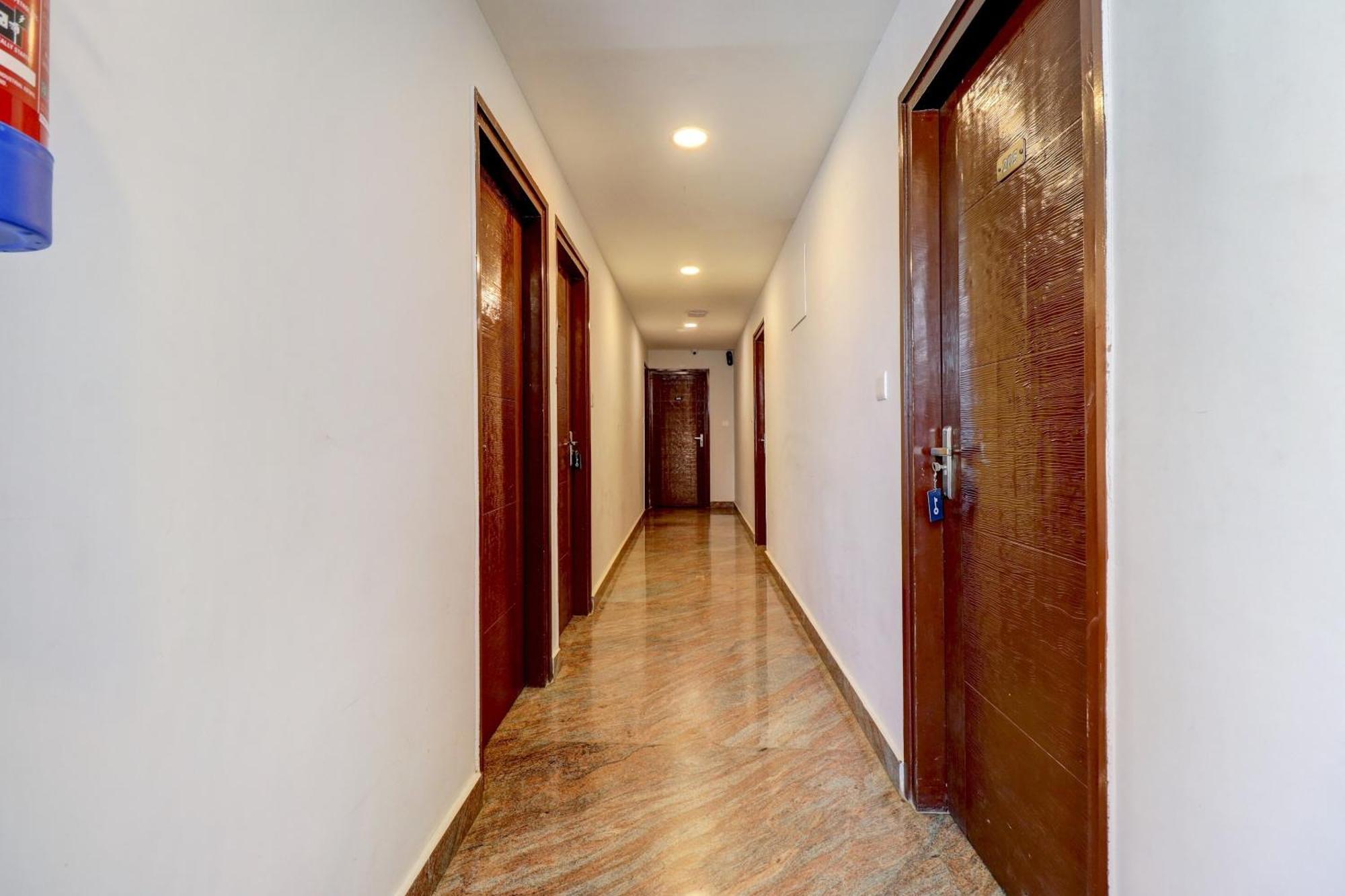 Silver Suites Bangalore Bagian luar foto